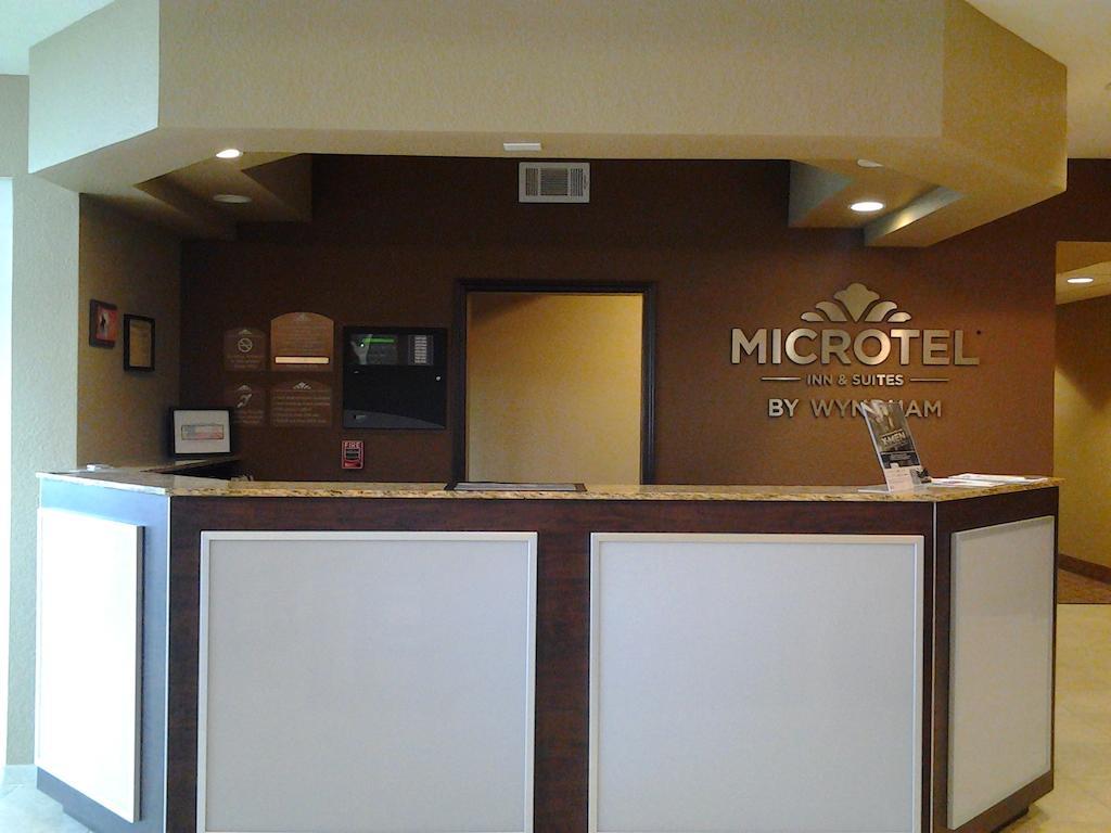 Microtel Inn & Suites Cotulla Exterior foto